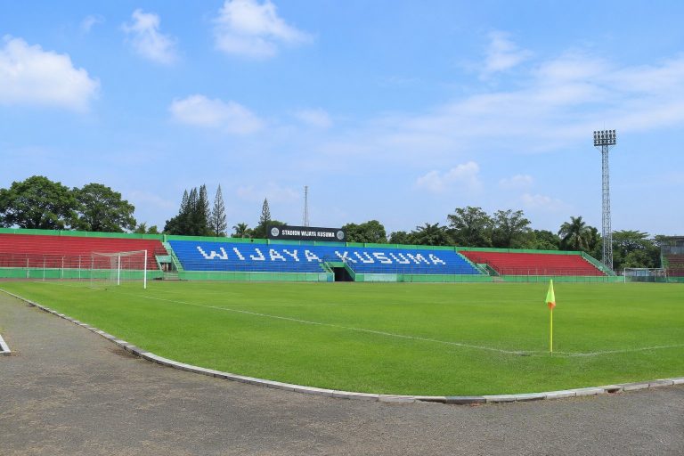 Lapangan Sepak Bola Wijaya Kusuma Fasilitas Modern